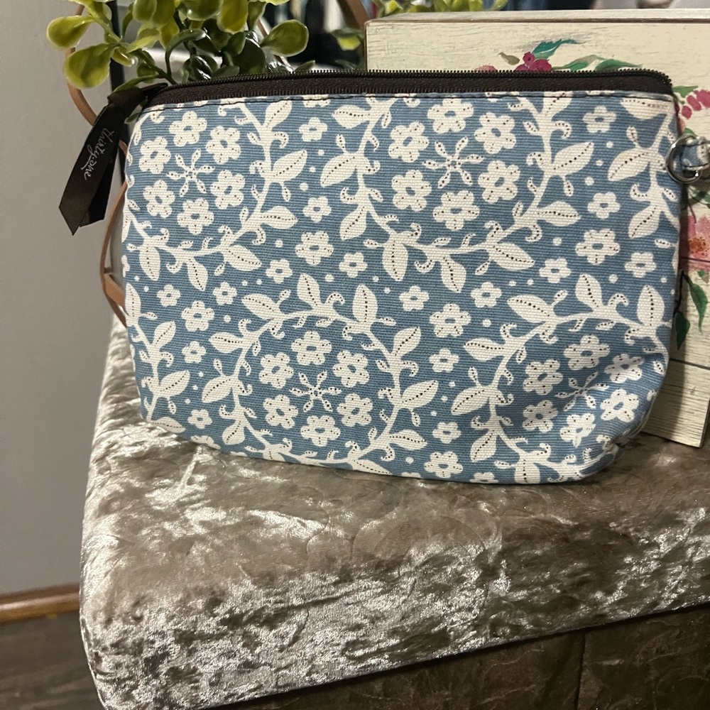 Thirty-One Blue and White Floral Cosmetic Bag